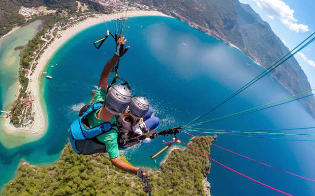 Cultural experiences around the world?>